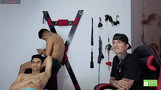 EliteBoysLiveのライブXXXチャット