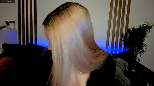 viyy Chat XXX live