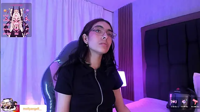 Molly_A Chat XXX in diretta