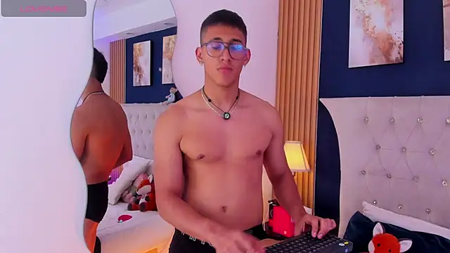 SalvadorFitn Live XXX chat