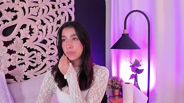 دردشة Nanami_ الجنسية المباشرة