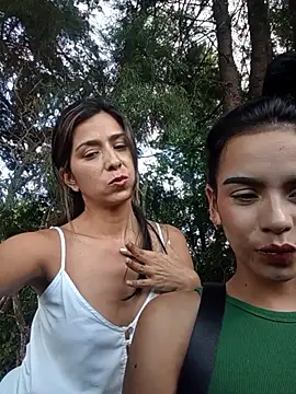 Sahana_Ashiika Show Webcam