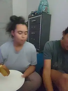 cinnaminnie Show in webcam