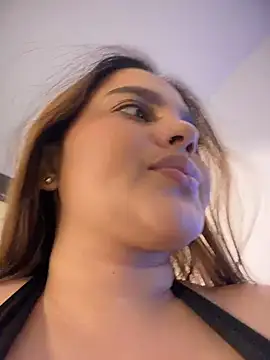 Colibri_xxx élő XXX-chatje