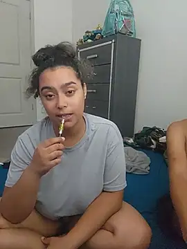 cinnaminnie Webcam Show