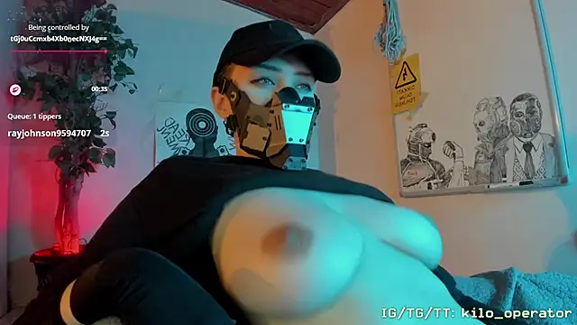 Kilo-09 Live XXX-Chat