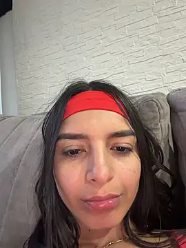 violeta365 Adlı Modelin Canlı XXX Sohbeti