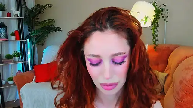 ChristinaConteeree Chat XXX in diretta