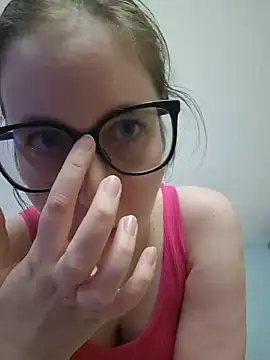 Sarah459 élő XXX-chatje