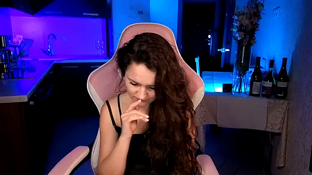 Cerann1 XXX чат на живо