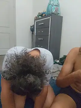 cinnaminnie webkamerás műsora