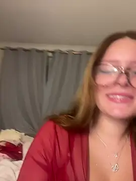 cherryrosealiee élő XXX-chatje