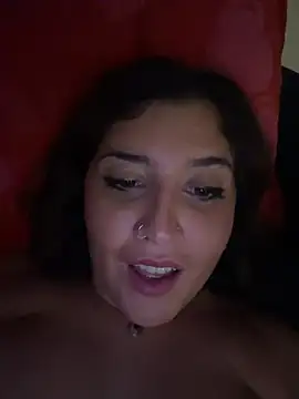 Novababy18 élő XXX-chatje