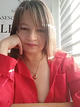 KAREN--03 élő XXX-chatje