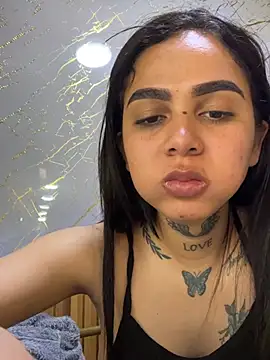 Cata_1822's Live XXX Chat