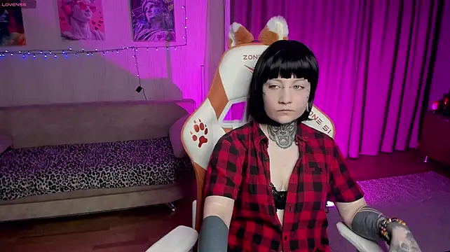 acid_trip1l's Live XXX Chat