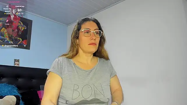 Show de webcam de kaylaMinov_