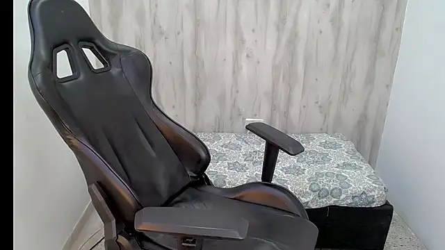 Hot_athletes_ লাইভ XXX চ্যাট