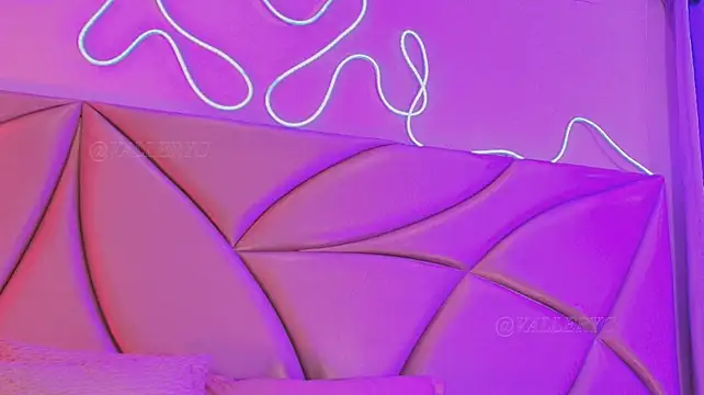 ValleryC élő XXX-chatje
