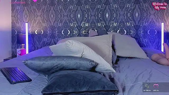 AbellaFox_ élő XXX-chatje