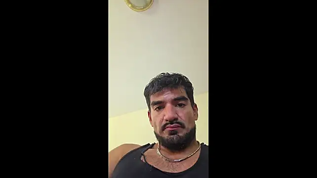 piggylatino élő XXX-chatje
