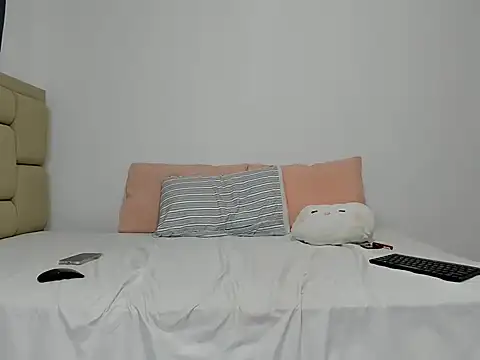 Scarletcute24 élő XXX-chatje