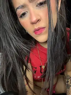 Chanel-firen Live XXX chat