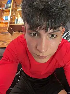 Chatroom XXX en direct de _Tomy08calderon