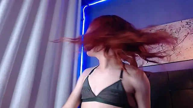 emma_cut3_ Live XXX Chat