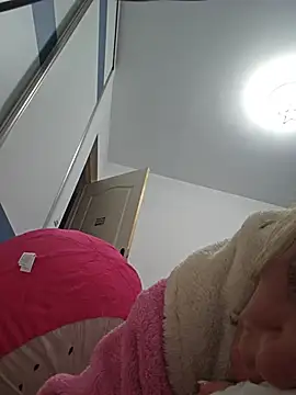 FeliciaKrige Adlı Modelin Canlı XXX Sohbeti