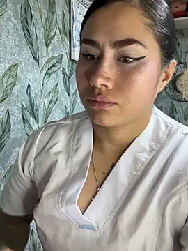 Sweet__Nurse1 élő XXX-chatje