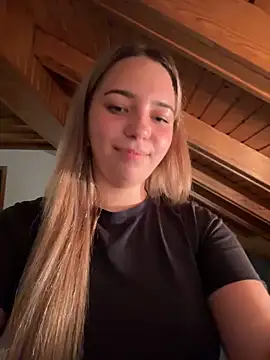 Naomi-Klein Adlı Modelin Canlı XXX Sohbeti