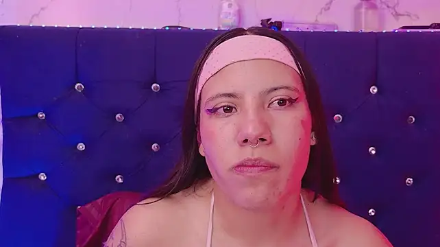XXX chat uživo modela Dakotaa_Johnson