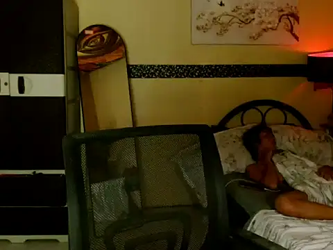 EnviousMaddie élő XXX-chatje