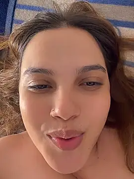 Colibri_xxx élő XXX-chatje