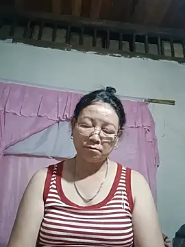 Lena_9x élő XXX-chatje