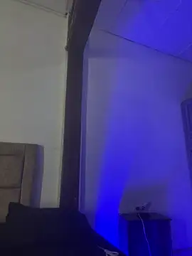 צ'אט XXX בשידור חי של EmilyNoir1