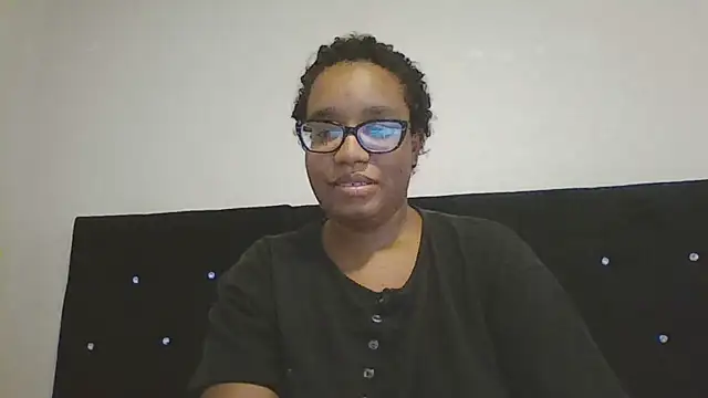 Lini_Arlena's Live XXX Chat