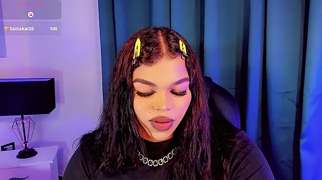 Keira_Fox31's Live XXX Chat