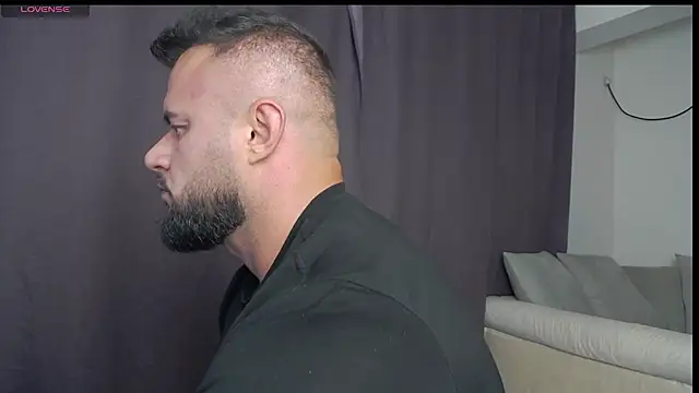 RickyMiami1 élő XXX-chatje