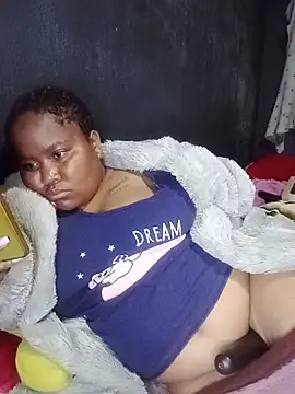 ChubbyMidgetxxx19 élő XXX-chatje