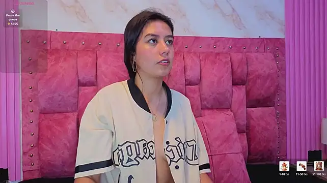 Alahia_Bloom élő XXX-chatje
