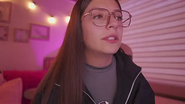 milly_kenner élő XXX-chatje