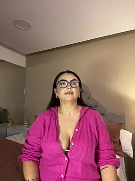 AlmaraRouge élő XXX-chatje
