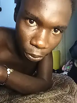 sweetonyango élő XXX-chatje