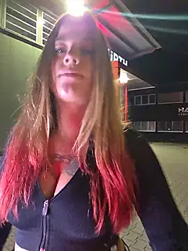 Luna_Lynn élő XXX-chatje