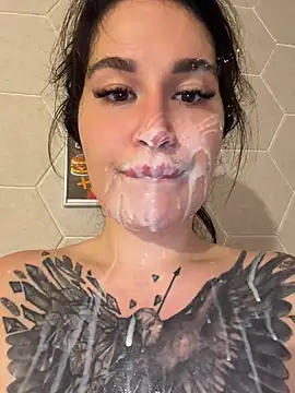 TattooGirlAlia Шоу с уебкамера