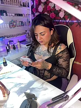 EMILY_DEGRAAF élő XXX-chatje