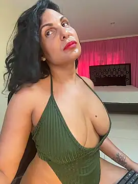 Latina-miss' Live XXX Chat