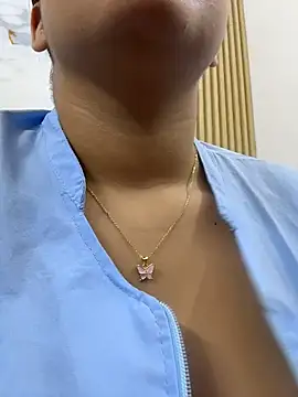 babysaritaa's Live XXX Chat